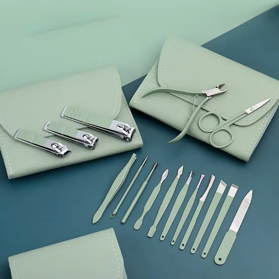Kit Manicure 16 Peças em Aço Inox com Estojo — Alicate, Tesourinha e Acessórios