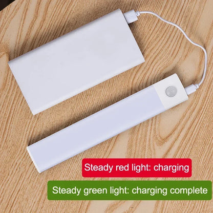 Luz LED com Sensor de Movimento Recarregável — 10 a 60cm para Armário, Quarto e Cozinha