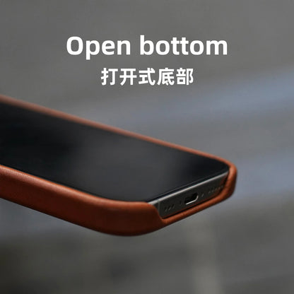 Capa de Couro Legítimo Artesanal para iPhone 15, 16 e 17 Pro Max — Magnética | Luxo Retrô