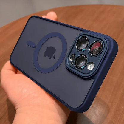 Capa Magnética de Luxo Fosca Translúcida — iPhone 11 ao 17 | MagSafe | Antichoque