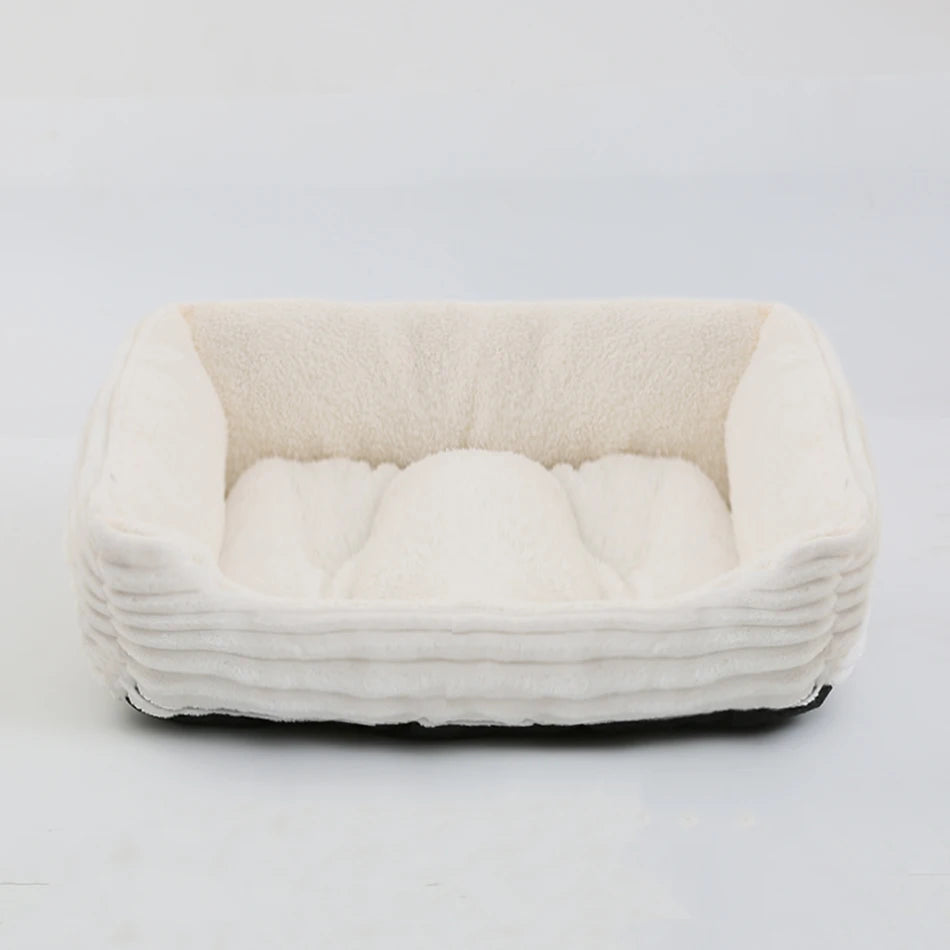 Cama Quadrada para Cães e Gatos — Pelúcia Macia, Almofada Calmante, Uso Inverno