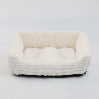 Cama Quadrada para Cães e Gatos — Pelúcia Macia, Almofada Calmante, Uso Inverno