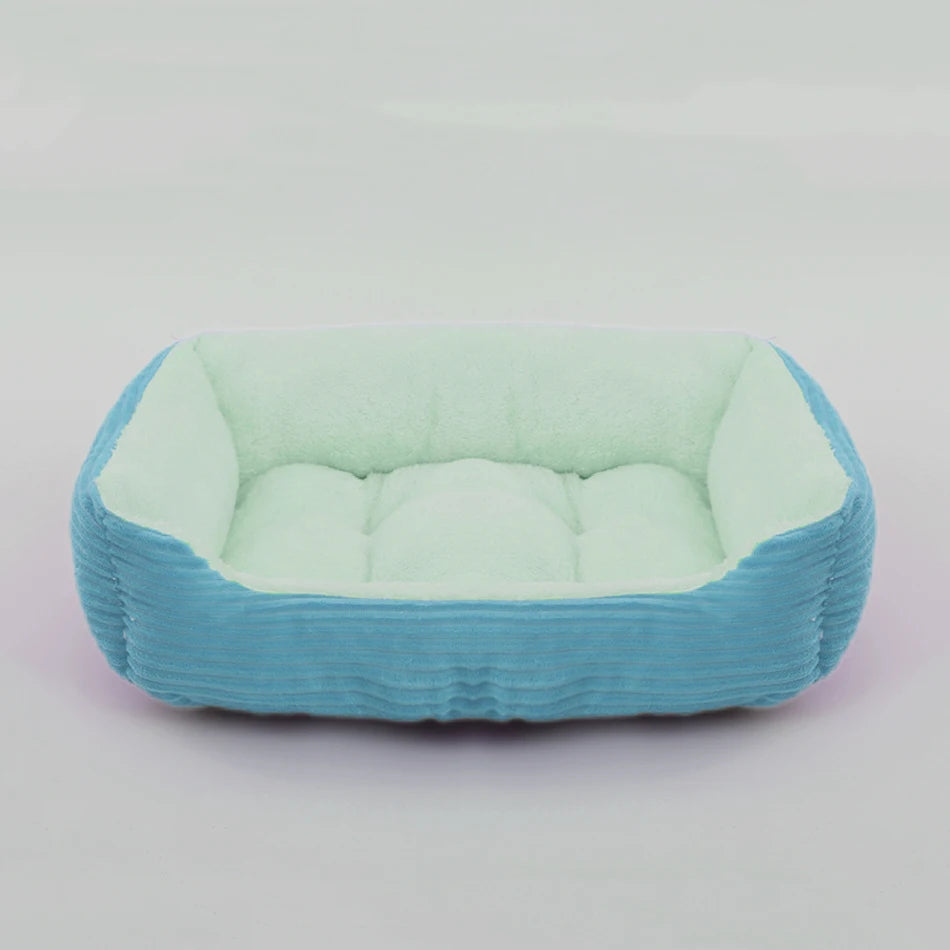 Cama Quadrada para Cães e Gatos — Pelúcia Macia, Almofada Calmante, Uso Inverno