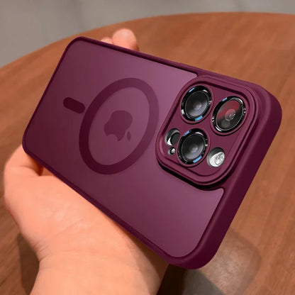 Capa Magnética de Luxo Fosca Translúcida — iPhone 11 ao 17 | MagSafe | Antichoque